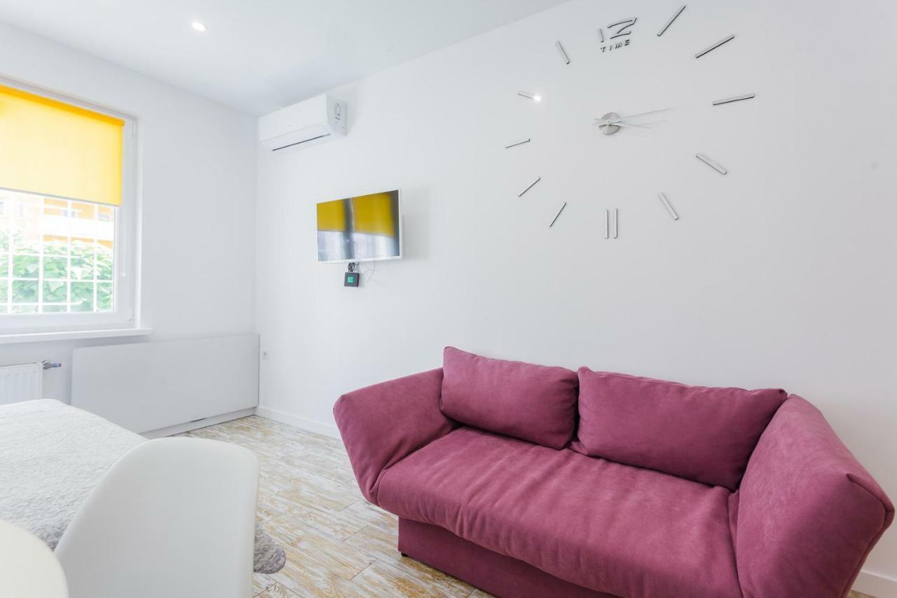 Sunny Apartments On Lomonosova 36 Κίεβο Εξωτερικό φωτογραφία